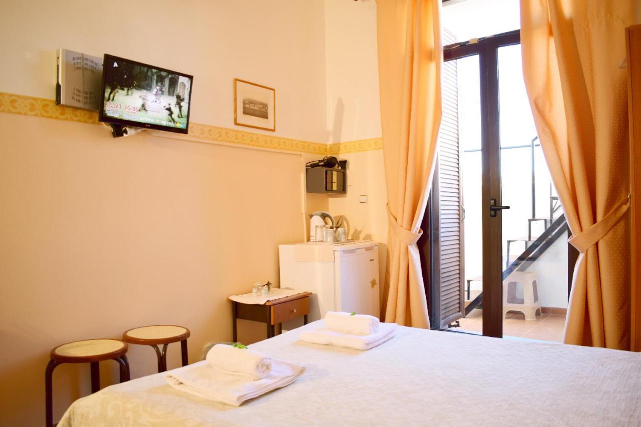 Stoa Rooms Chania  Bagian luar foto