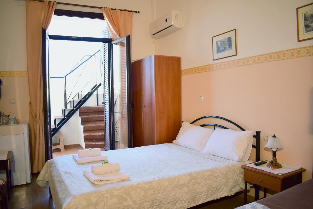 Stoa Rooms Chania  Bagian luar foto